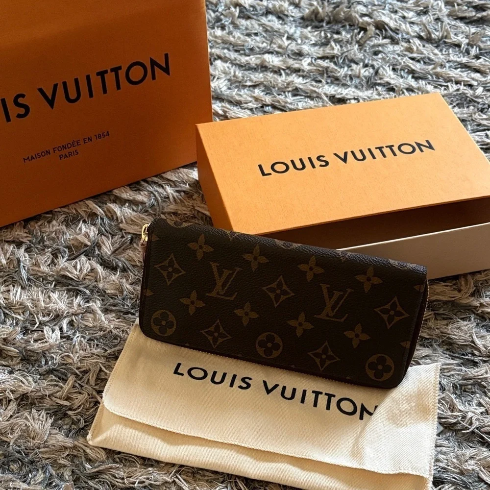 New ! Louis Vuitton Brown Monogram Long Zippy Wallet